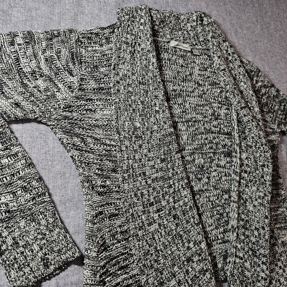 Jason Maxwell Black and White Cardigan - Picture 3 of 8